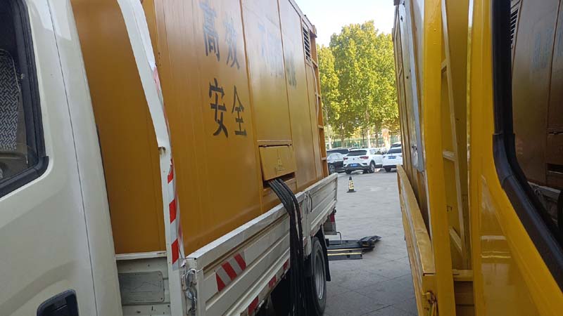 武都如何判断柴油发电机组和UPS电源的切换时间是否符合要求？